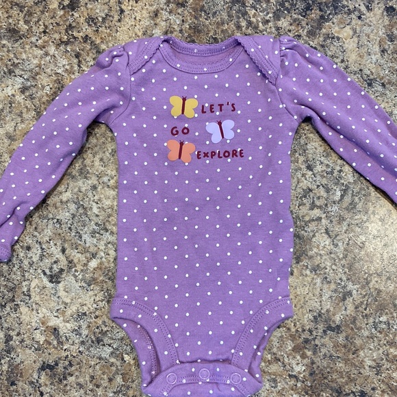 Carters Newborn Butterfly Outfit - Picture 3 of 4